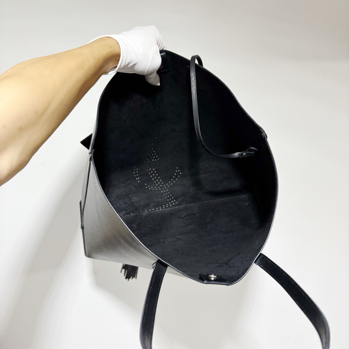 Saint Laurent (YSL) Large Black Leather Tote Bag - with Tassel Charm