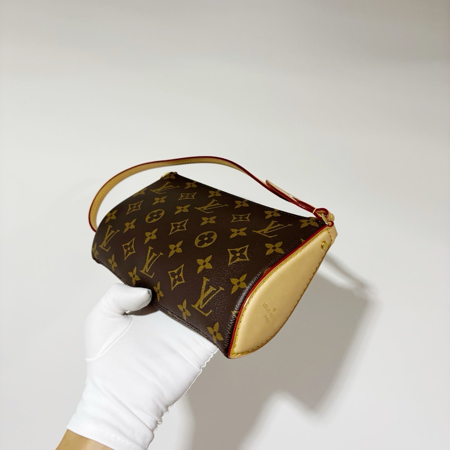 Louis Vuitton Pochette Tirette - Monogram Canvas (99% New / Full Set)