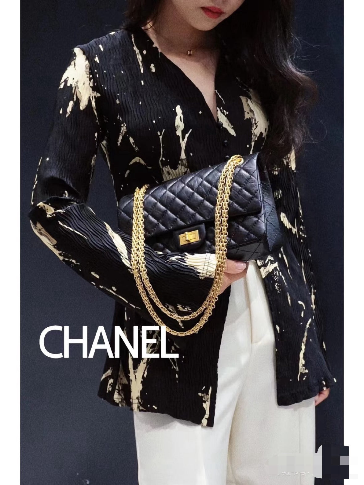 Chanel Classic Reissue 2.55 Flap Bag - Medium Black Calfskin with Gold Hardware