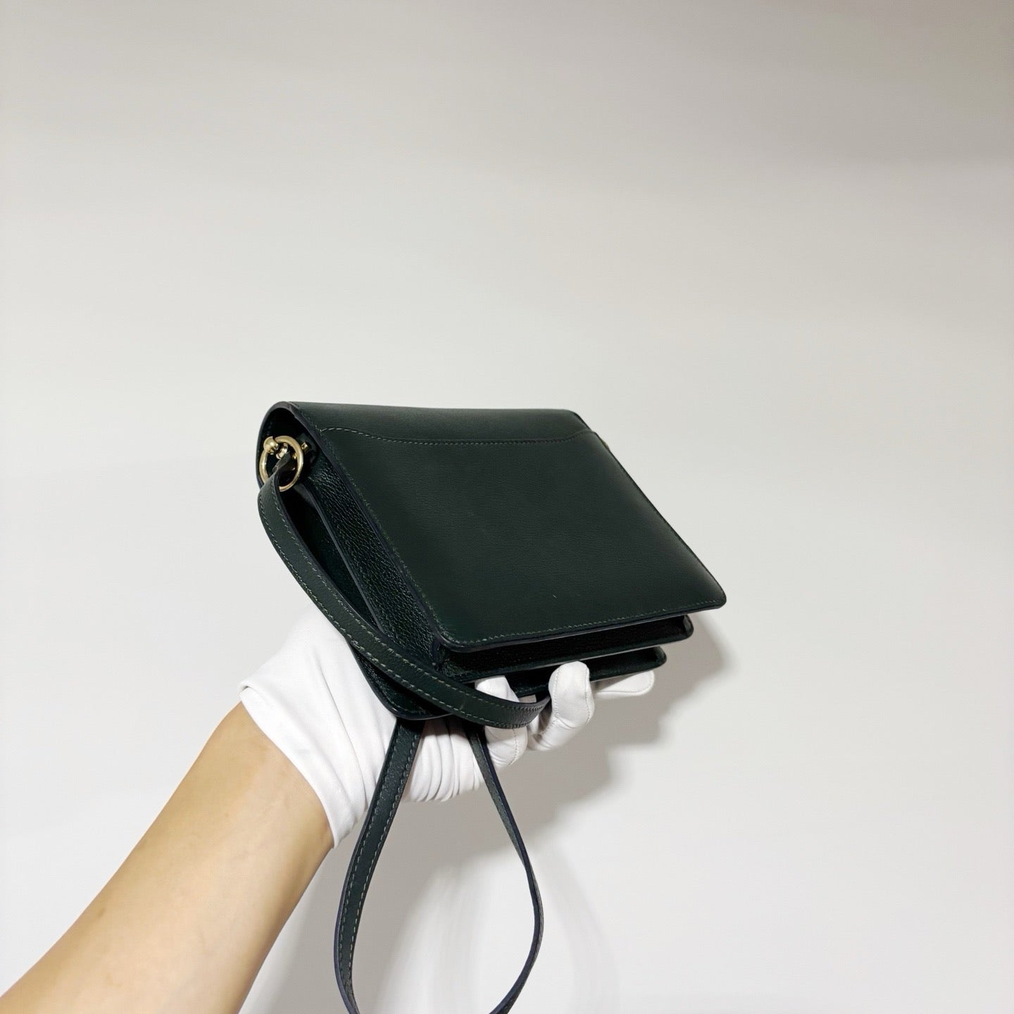 Hermès Mini Roulis 19 - Vert Pine (Pine Green) Evercolor Leather with Gold Hardware (C Stamp)